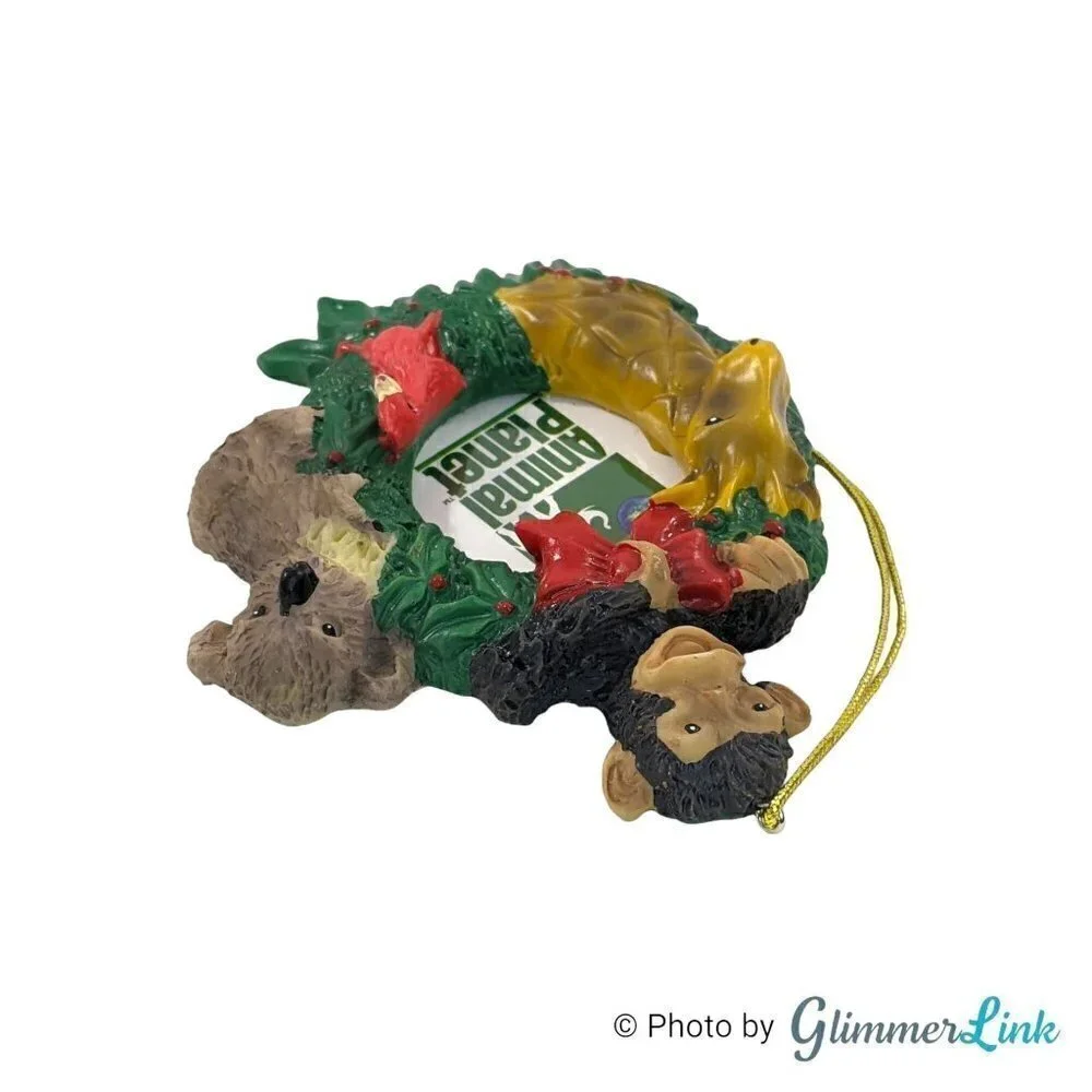 Vintage 2003 Animal Planet Wreath Christmas Holiday Photo Ornament